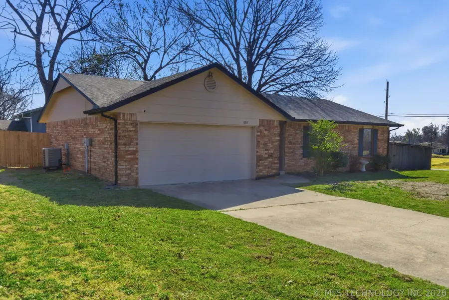 8217 S Date Avenue, Broken Arrow, OK 74011 - #2