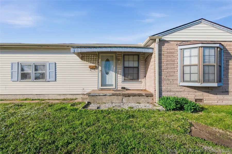 305 22nd Ne, Miami, OK 74354 - #3