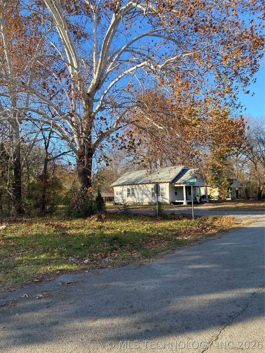 612 Muskogee Street, Okmulgee, OK 74447 - #2
