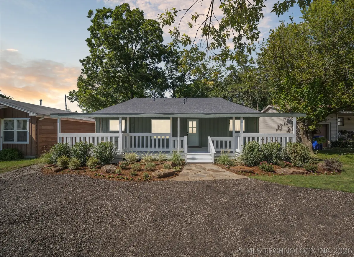 512 W Dallas Street, Broken Arrow, OK 74012 - #1