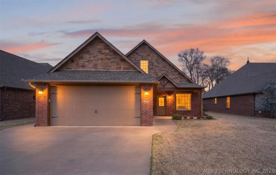 3104 Harbour Town Place, Claremore, OK 74019 - #3