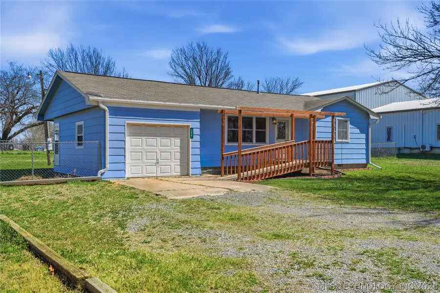 206 N Coal, Chouteau, OK 74337 - #2