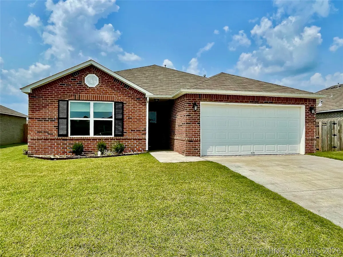 8501 E 162nd Street S, Bixby, OK 74008 - #1