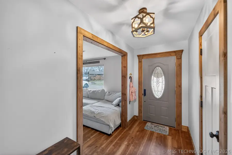 1045 Rolling Meadows, Bartlesville, OK 74006 - #3