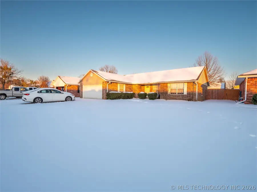 2208 Green Meadows, McAlester, OK 74501 - #3