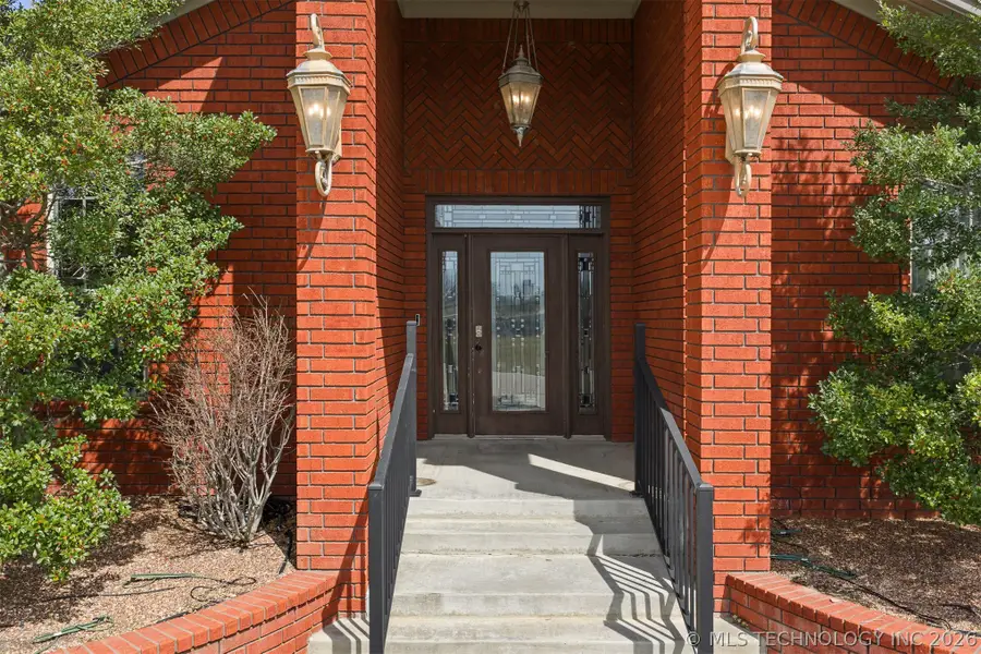 3102 Stone Creek Drive, Ardmore, OK 73401 - #2