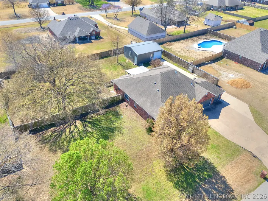 8916 E 105th Street, Owasso, OK 74055 - #2