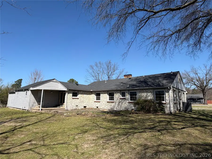 408 W Blair Avenue, Wilburton, OK 74578 - #3