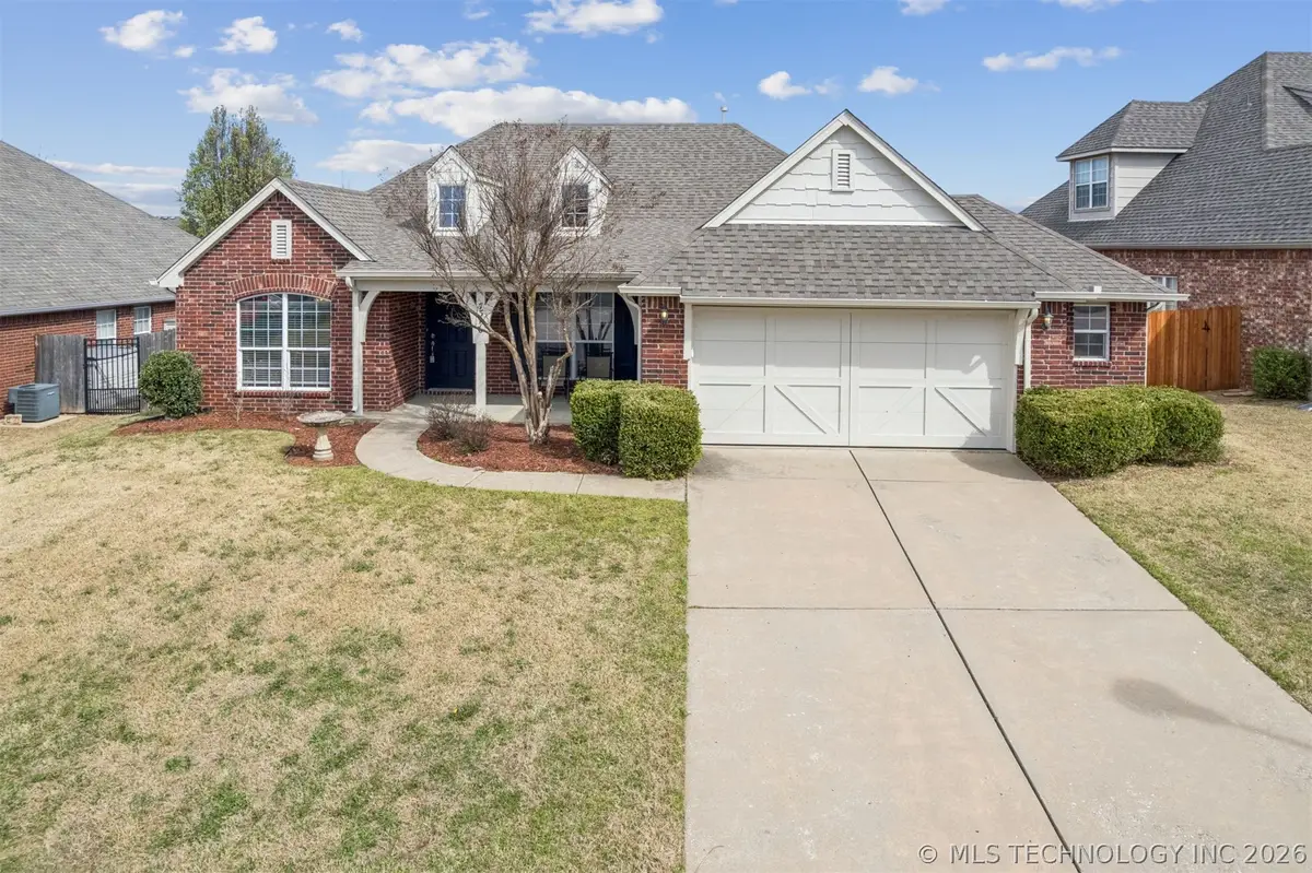 7316 E Knoxville Street, Broken Arrow, OK 74014 - #1