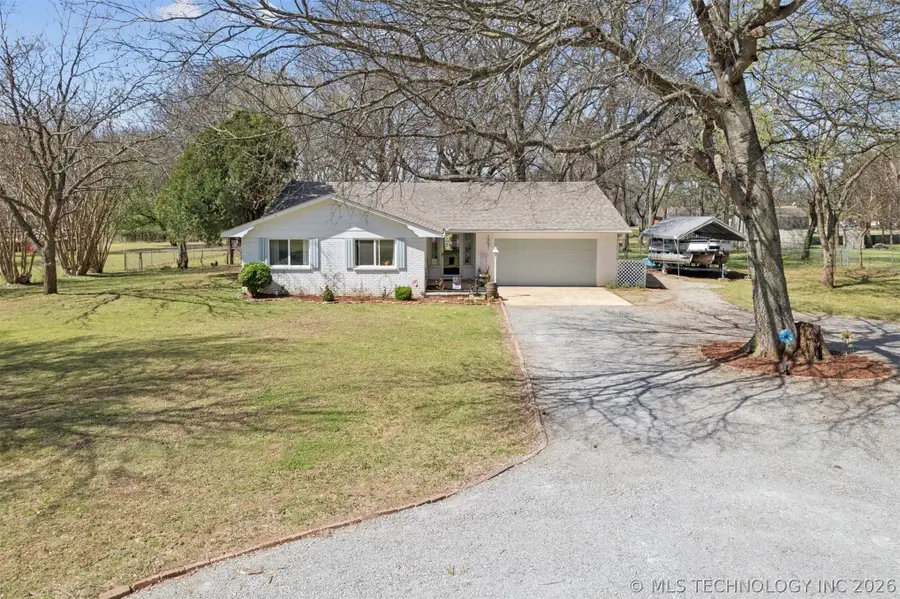 1501 N Fox Street, Chouteau, OK 74337 - #2