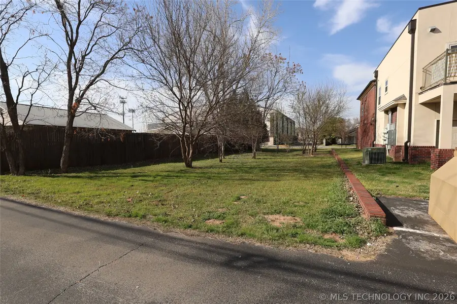 406 E B Street, Jenks, OK 74037 - #3