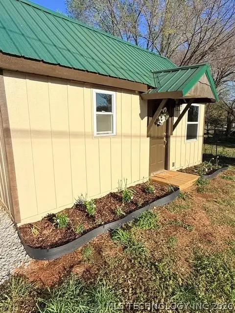 518 NW 6th Street, Checotah, OK 74426 - #3