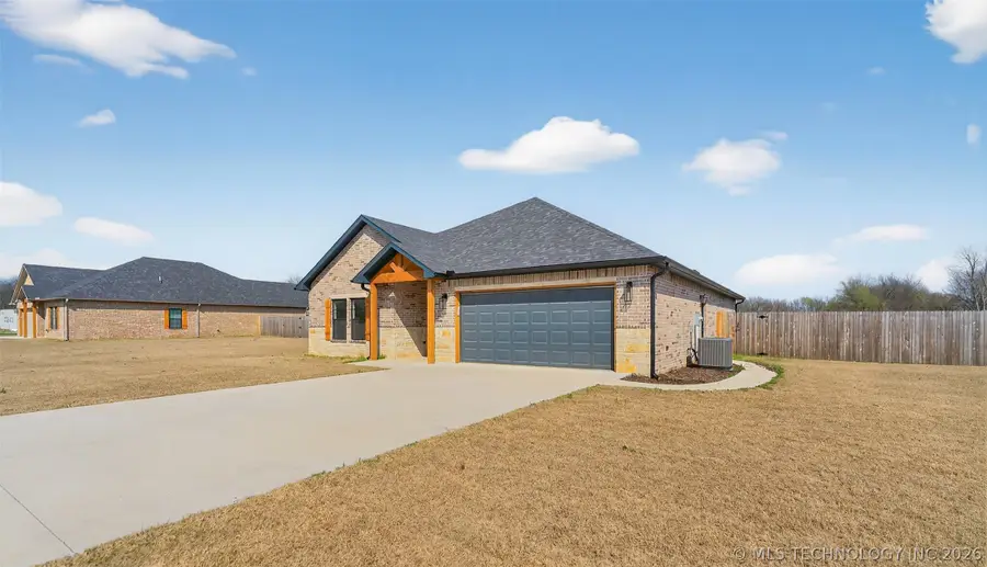 207 Lindsey Avenue, Adair, OK 74330 - #3