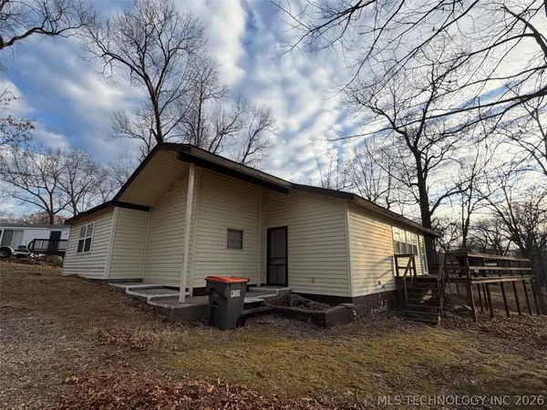 2229 Hart Cove Drive, Grove, OK 74344