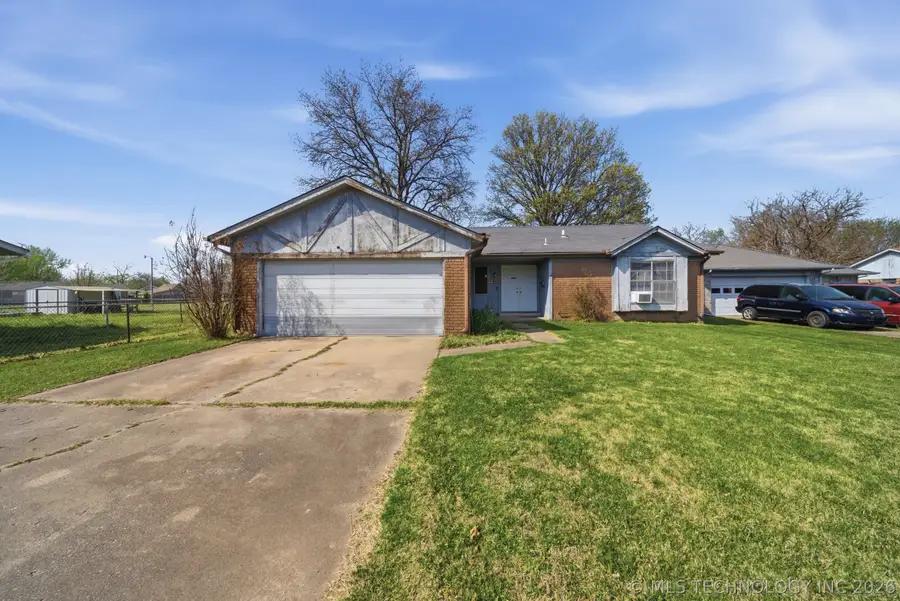 8935 E 49th Street, Tulsa, OK 74145 - #2