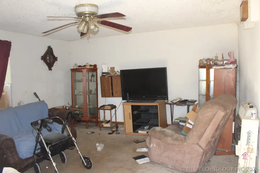 315 E 3rd Street, Chelsea, OK 74016 - #2