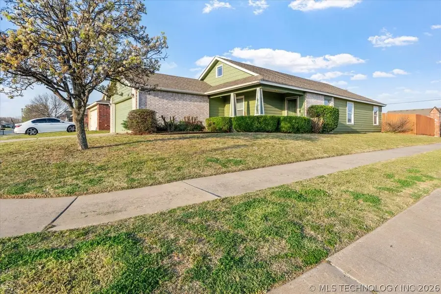 11101 N 144th East Avenue, Owasso, OK 74055 - #2