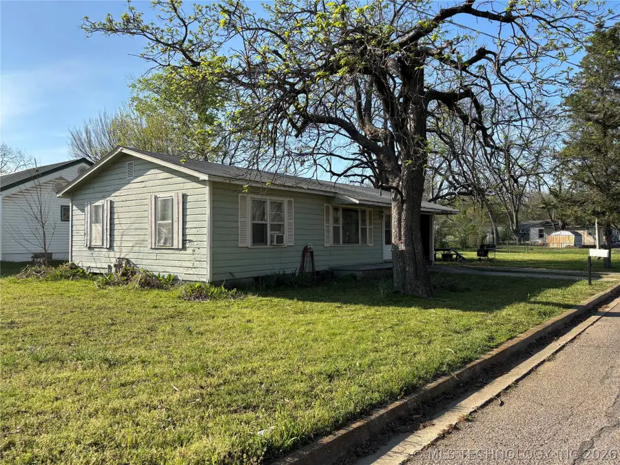 902 Roosevelt, Durant, OK 74701 - #3