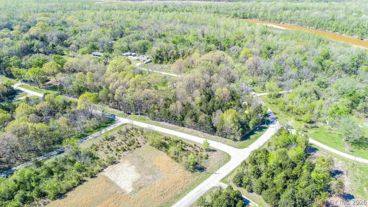 107 E Lakeshore Drive, Canadian, OK 74501 - #1