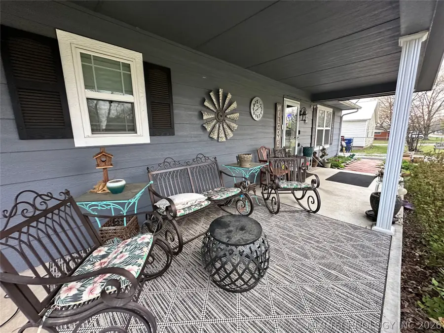 803 Broadway Street, Allen, OK 74825 - #3