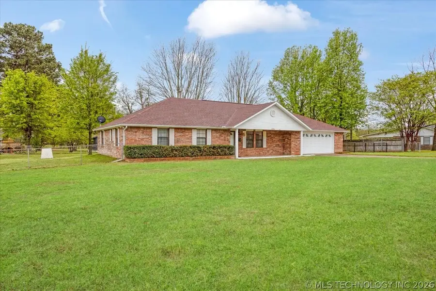 306 SE 4th Street, Antlers, OK 74523 - #2