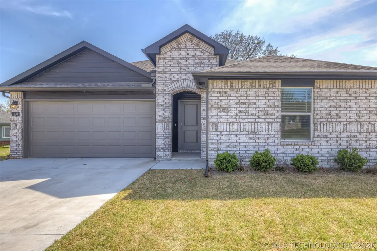 180 Canton Place, Mannford, OK 74044 - #1