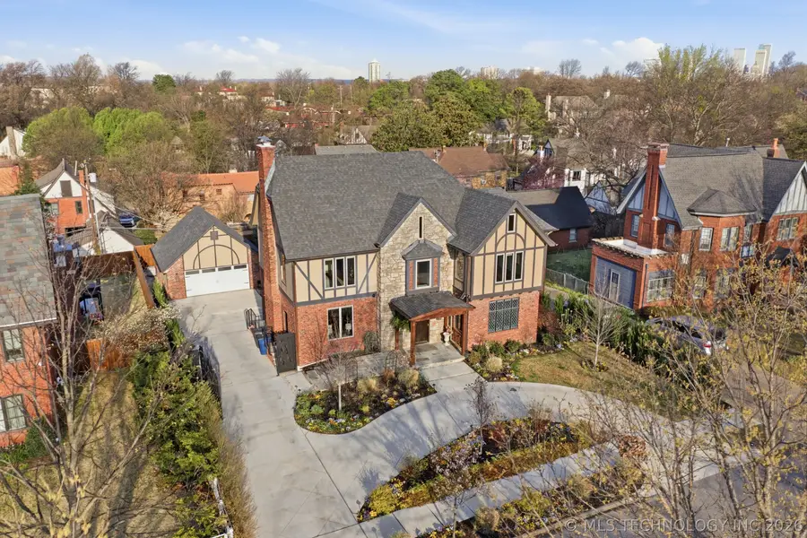 2436 S St Louis Avenue, Tulsa, OK 74114 - #2