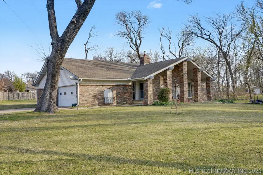 868 W Commercial Street, Broken Arrow, OK 74012 - #3