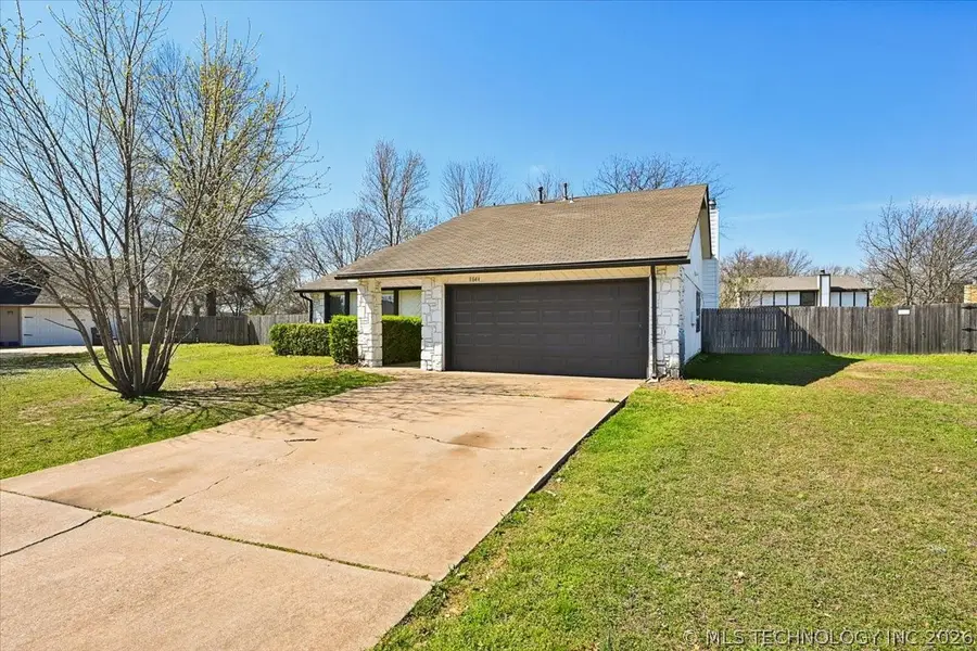 8844 S 74th Avenue E, Tulsa, OK 74133 - #2