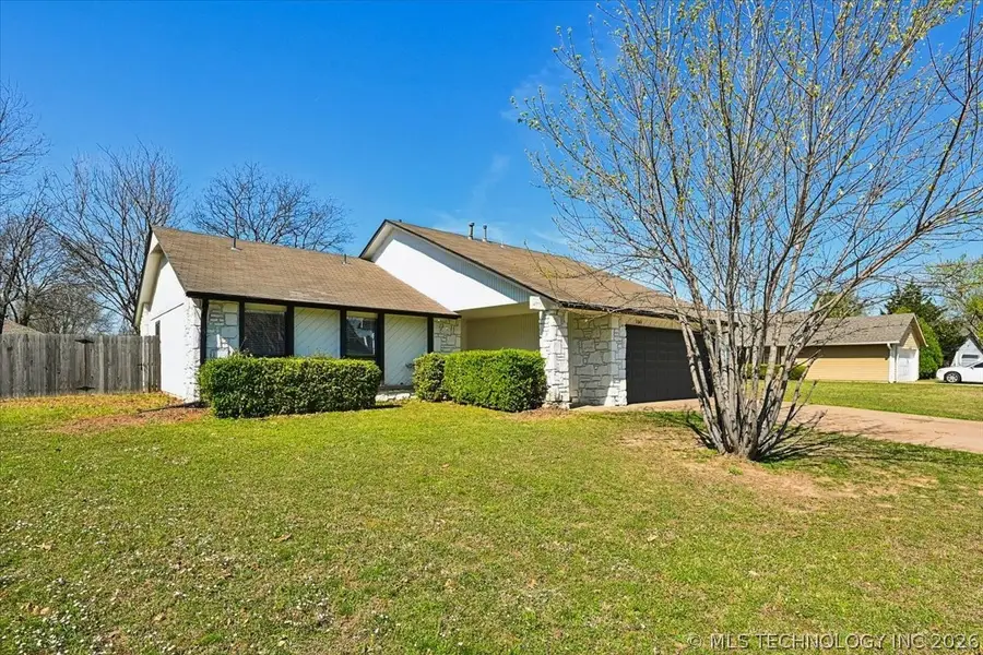 8844 S 74th Avenue E, Tulsa, OK 74133 - #3