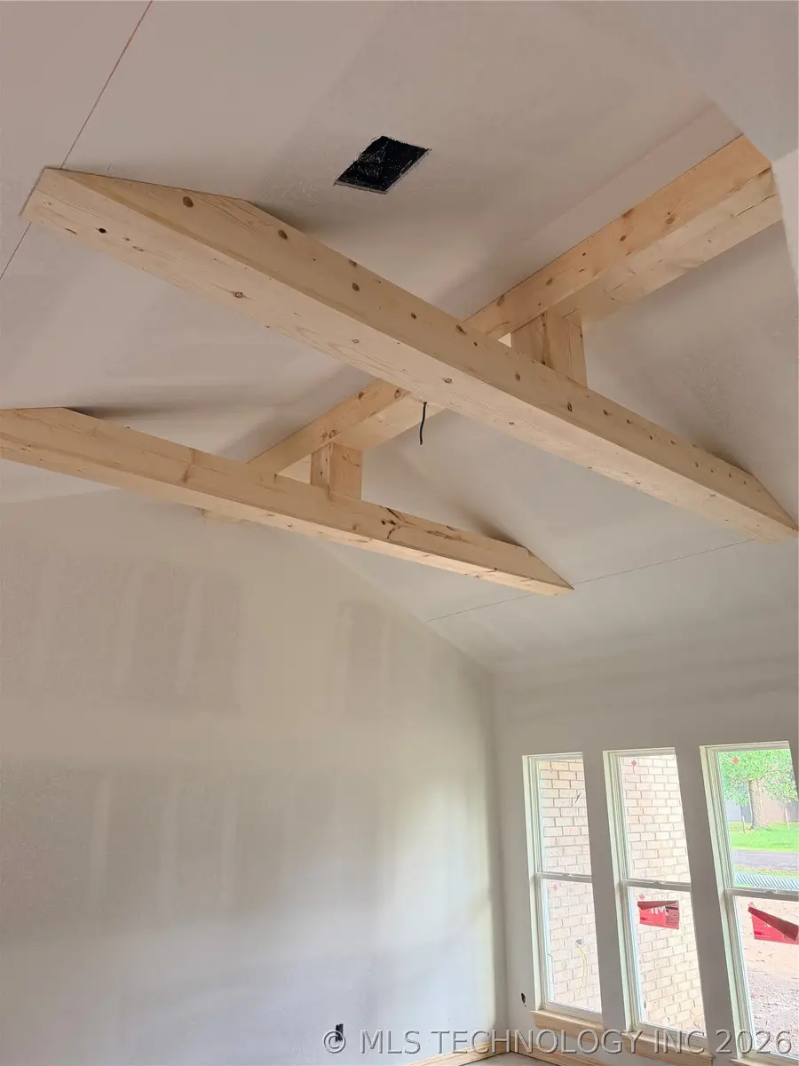 806 NE 7th Street, Wagoner, OK 74467 - #3