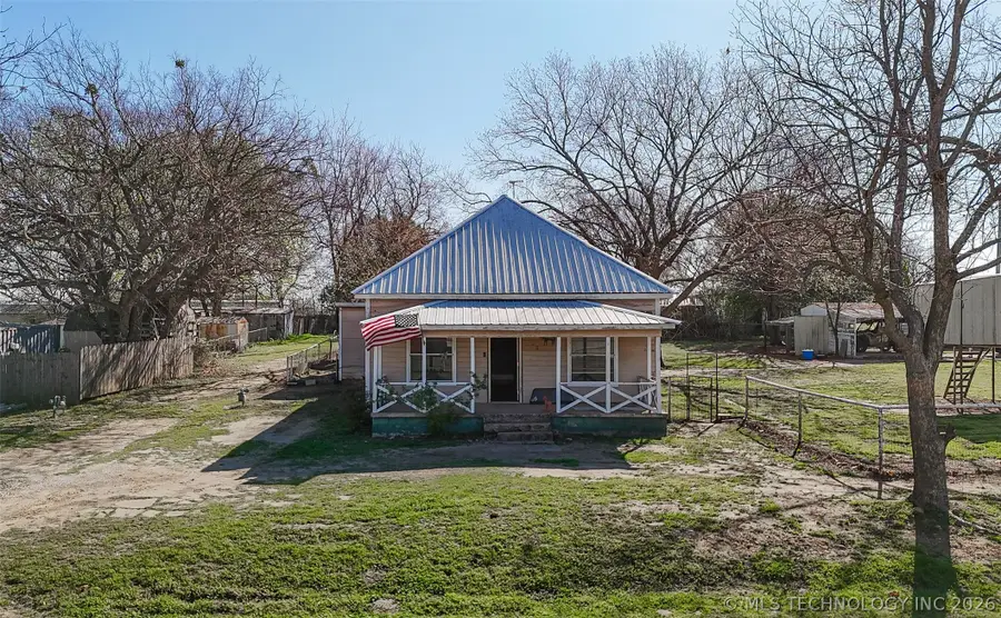120 S Thomas Avenue, Francis, OK 74844 - #3