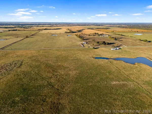 4 E 330 Road, Big Cabin, OK 74332