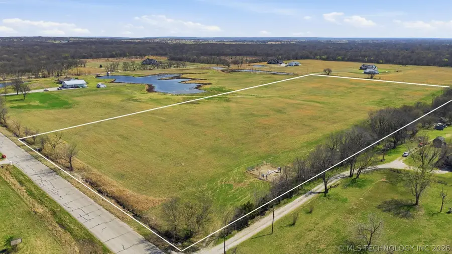 W 201st Street S, Mounds, OK 74047 - #2