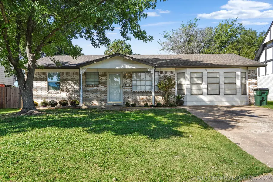 1410 N Dogwood Street, Owasso, OK 74055 - #2
