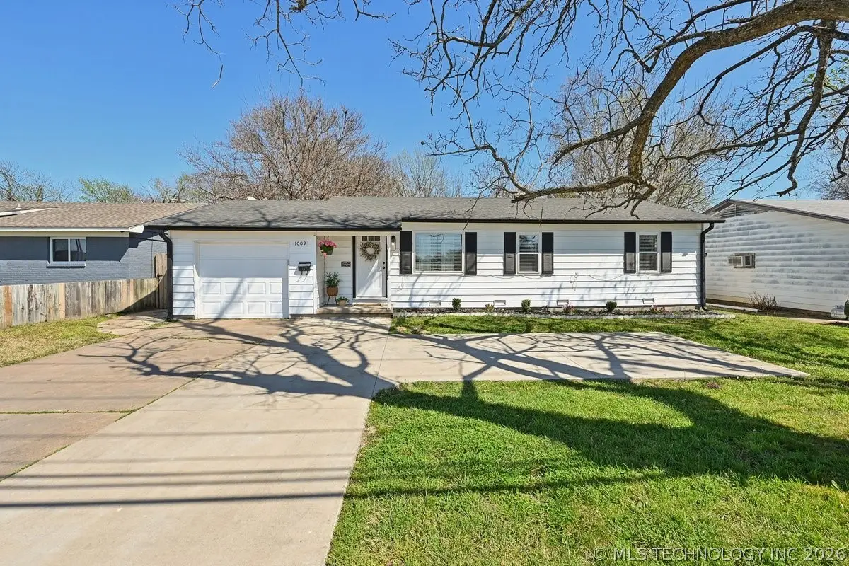 1009 S Elm Place, Broken Arrow, OK 74012 - #1