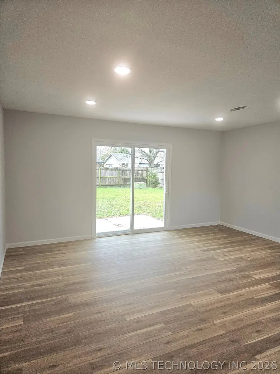 11618 E 27th Street, Tulsa, OK 74129 - #2