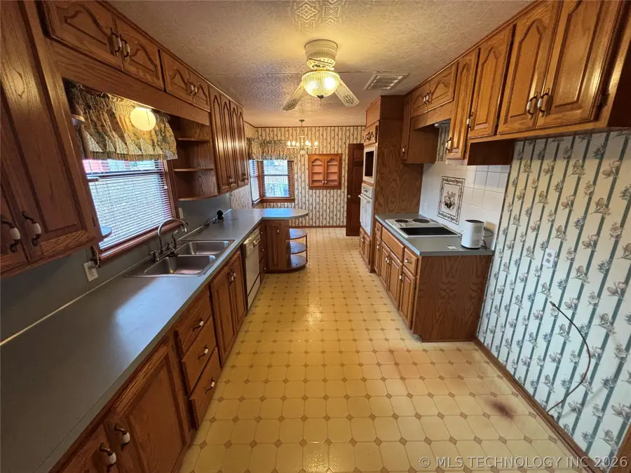 504 N D Avenue, Cleveland, OK 74020 - #3