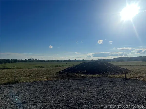 16931 W 829 Road, Tahlequah, OK 74464