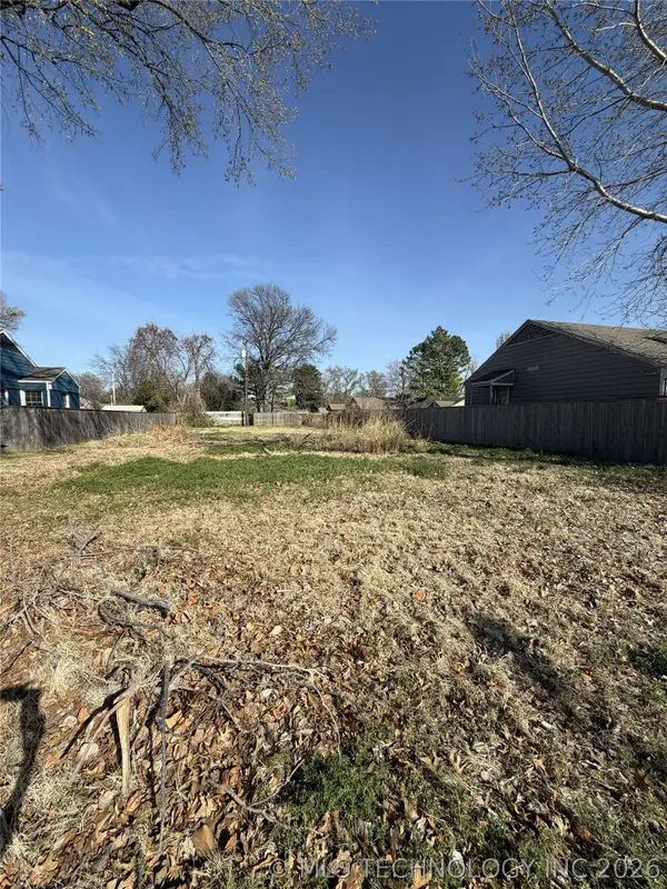 4247 Riverside Drive, Tulsa, OK 74105