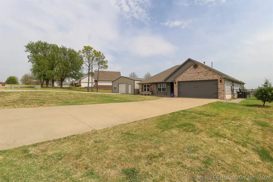 24915 S Meadow Ridge Road, Claremore, OK 74019 - #3