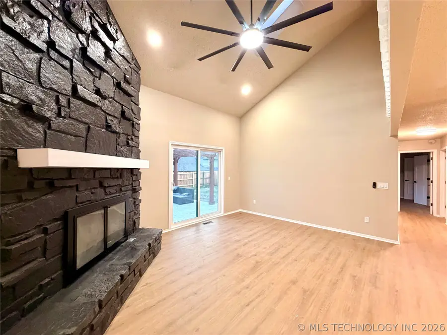 3405 W Richmond Street, Broken Arrow, OK 74012 - #3