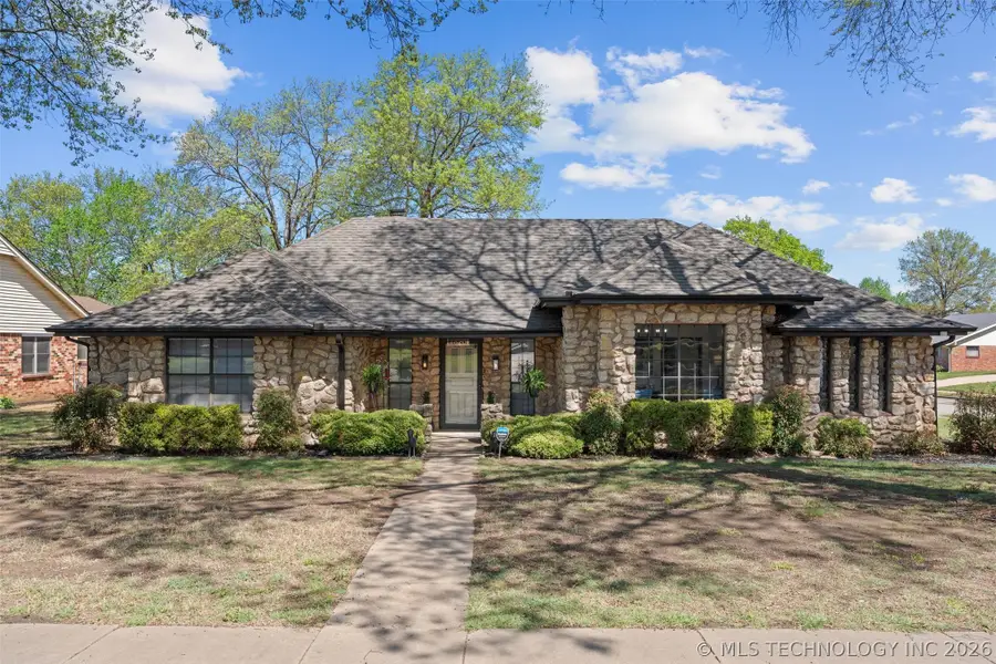 4620 Rolling Meadows Road, Bartlesville, OK 74006 - #2