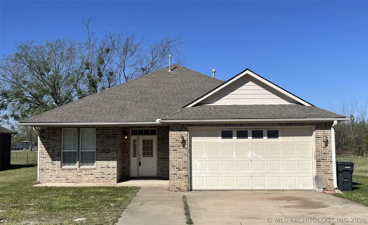 420 N Hughes Avenue, Morris, OK 74445 - #1