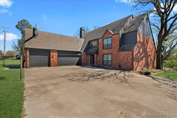 11493 S 4th Street, Jenks, OK 74037