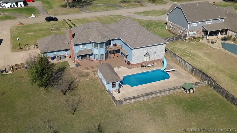 1606 Oakridge Drive, Claremore, OK 74017 - #2