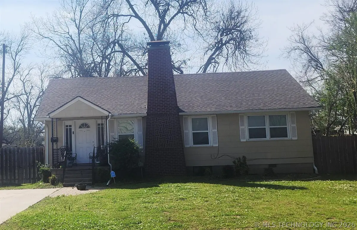 5320 S Quincy Avenue, Tulsa, OK 74105 - #1