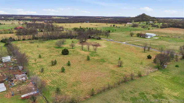 1 E 400 Road, Claremore, OK 74017