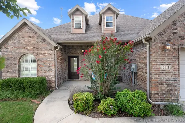 2711 Churchill Drive, Bartlesville, OK 74006