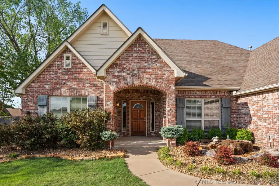 5800 Tower Court, Bartlesville, OK 74006 - #3